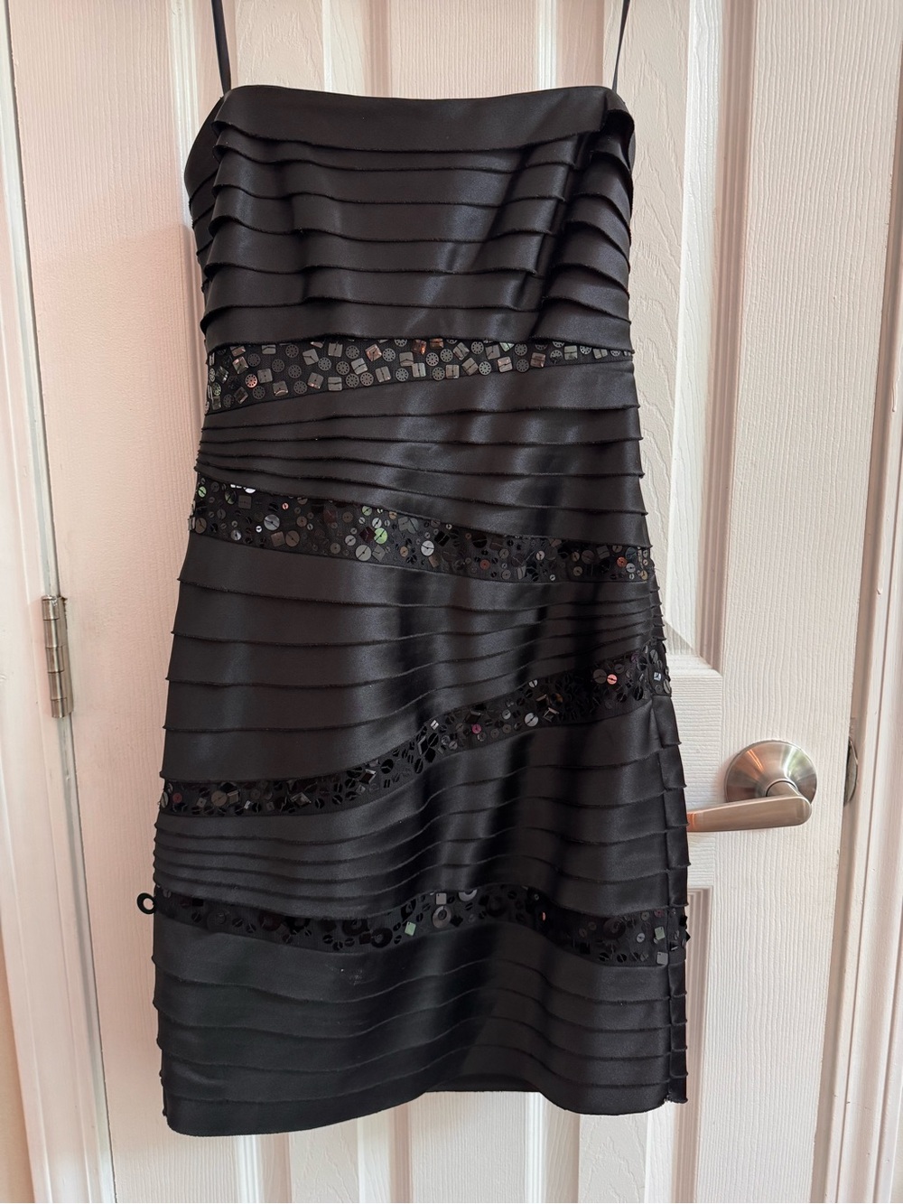 BCBG Maxazria Tiered Satin Sequin Strapless Mini Cocktail Dress Size 0